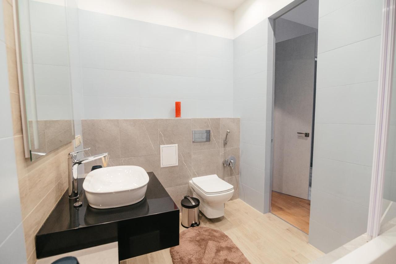 Pearl Premium Apartments 3 เคียฟ ภายนอก รูปภาพ